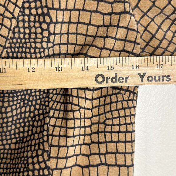 Vtg cache ladies 100% leather suede snake print double closure blazer size 2 - Picture 5 of 11